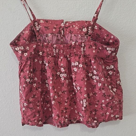 - Old Navy Pink Smocked Buttoned Camisole size medium - Picture 3 of 6